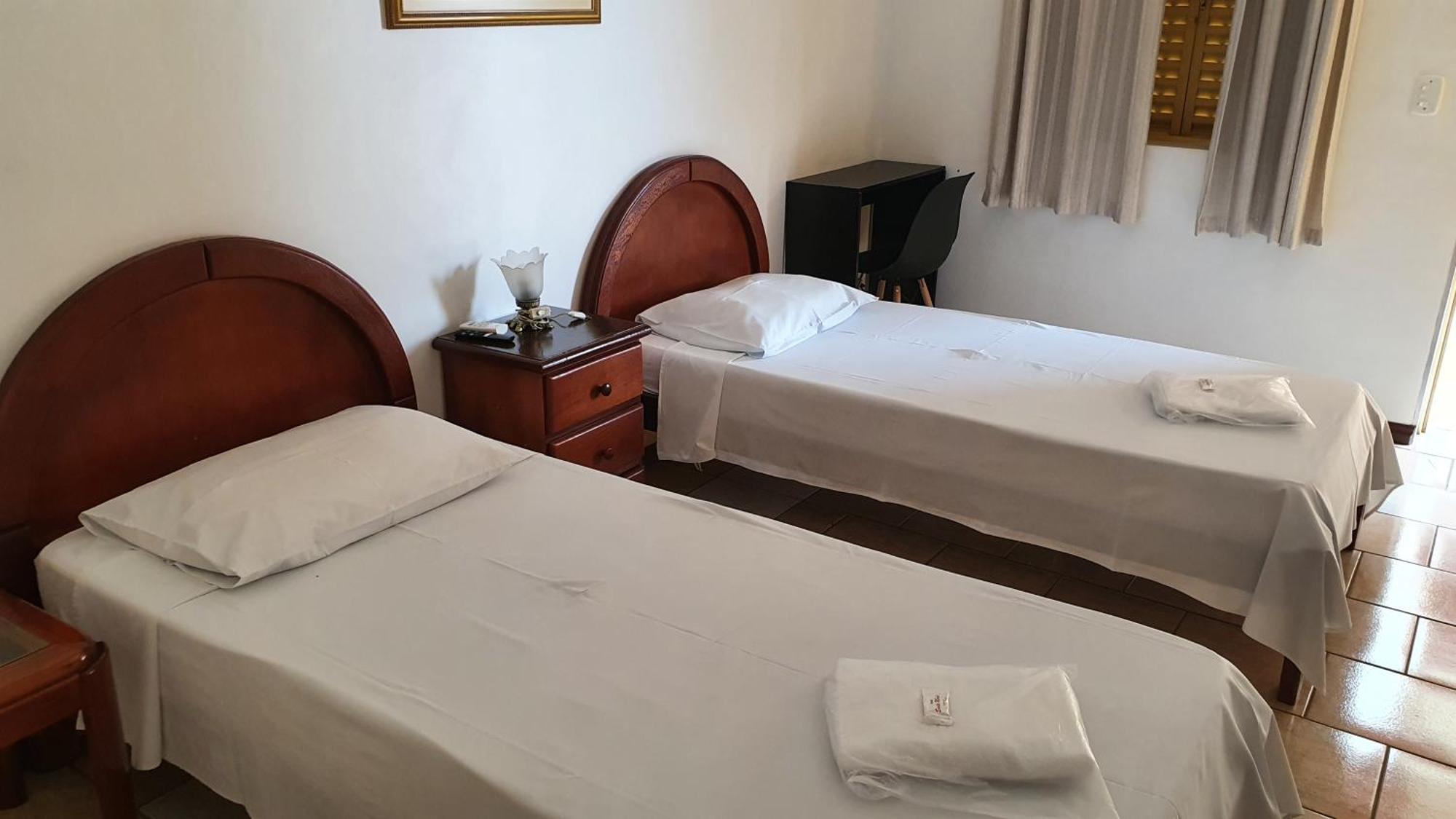 Hotel Sta Monica Marília Zimmer foto